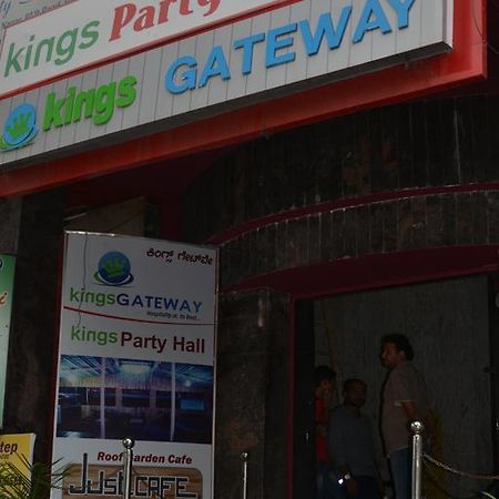 Hotel Kings Gateway Bangalore Exteriör bild